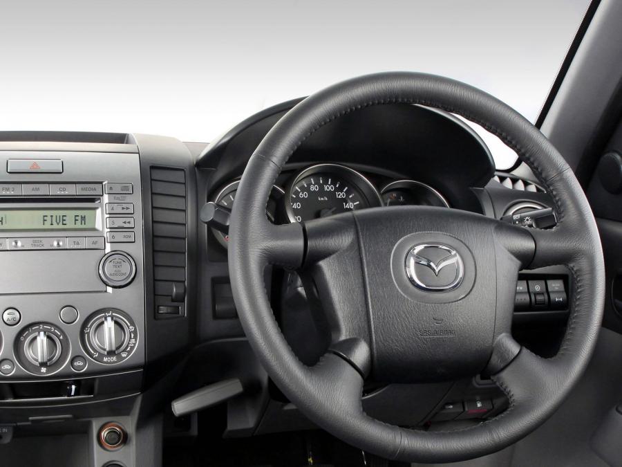  Mazda BT-50 Edge Double Cab 2010 года  (фото 4 из 9)